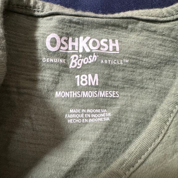 OshKosh/Carter’s 2-Piece 18M Girl Outfit – Ruffle Tee & Jeans - Picture 3 of 6